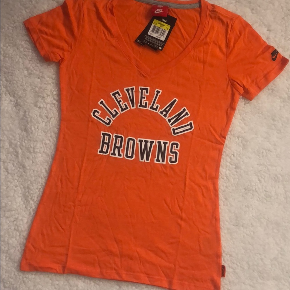NWT Nike Cleveland Browns V-Neck Tee 🏈